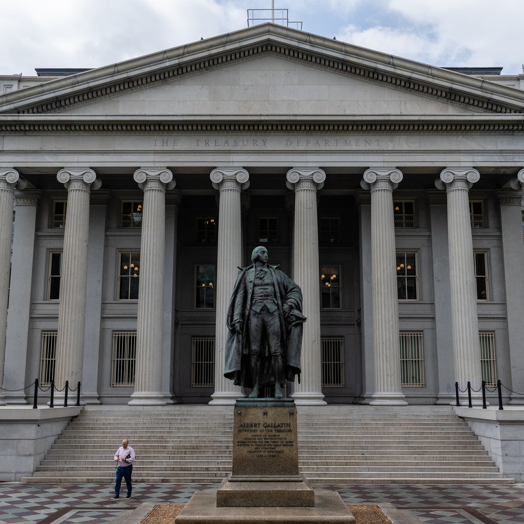 TikTok Investors Set to Pay $10 Billion Fee to Trump Administration