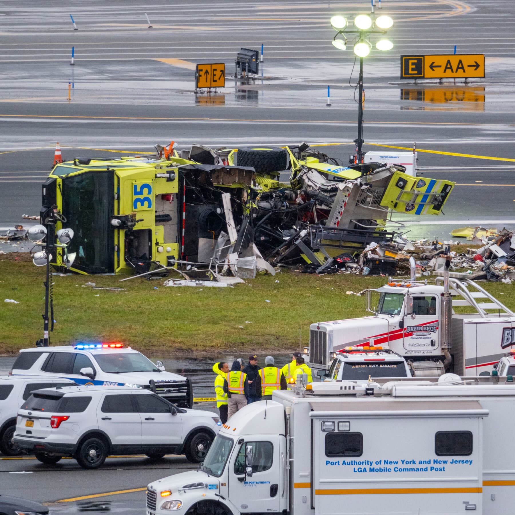 In LaGuardia Crash That Killed 2, Call to ‘Stop!’ Came Too Late