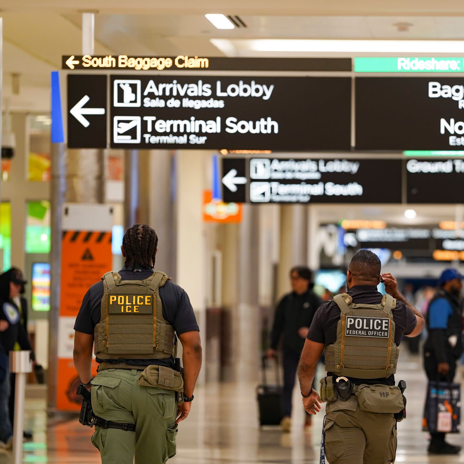 ICE Agents at Some Airports Begin Checking IDs in Security Lines